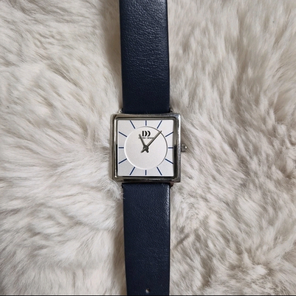 Womens Danish Design Watch Navy Blue Leather Band Square Face Silver Tone Modern
